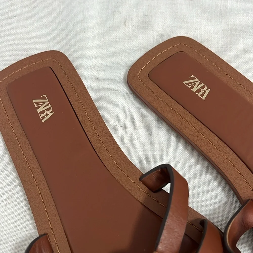 Zara Women’s  Leather Sandals with Embellished Medal Details Brown size 42 US 11 - Picture 3 of 10
